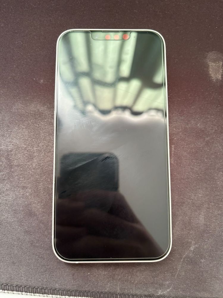 Apple Iphone 13 бял