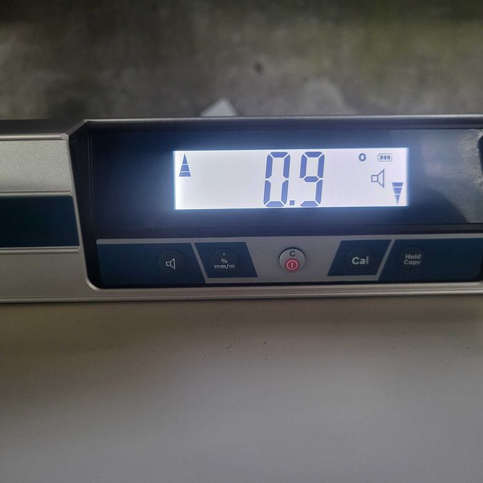 Нивел bosch почти нов