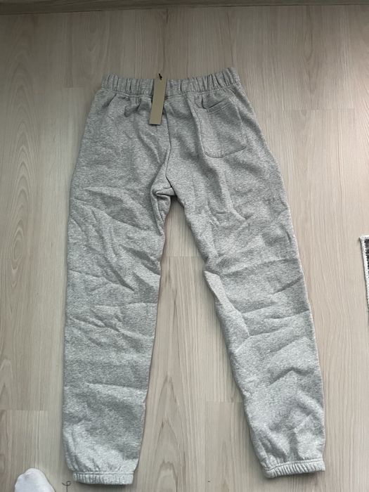 essentials fear of god панталони