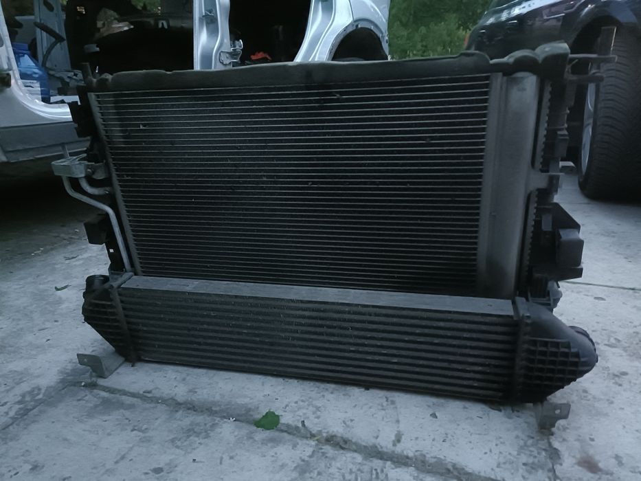 Radiator trager Ford Kuga 2 clima răcire electroventilator complet