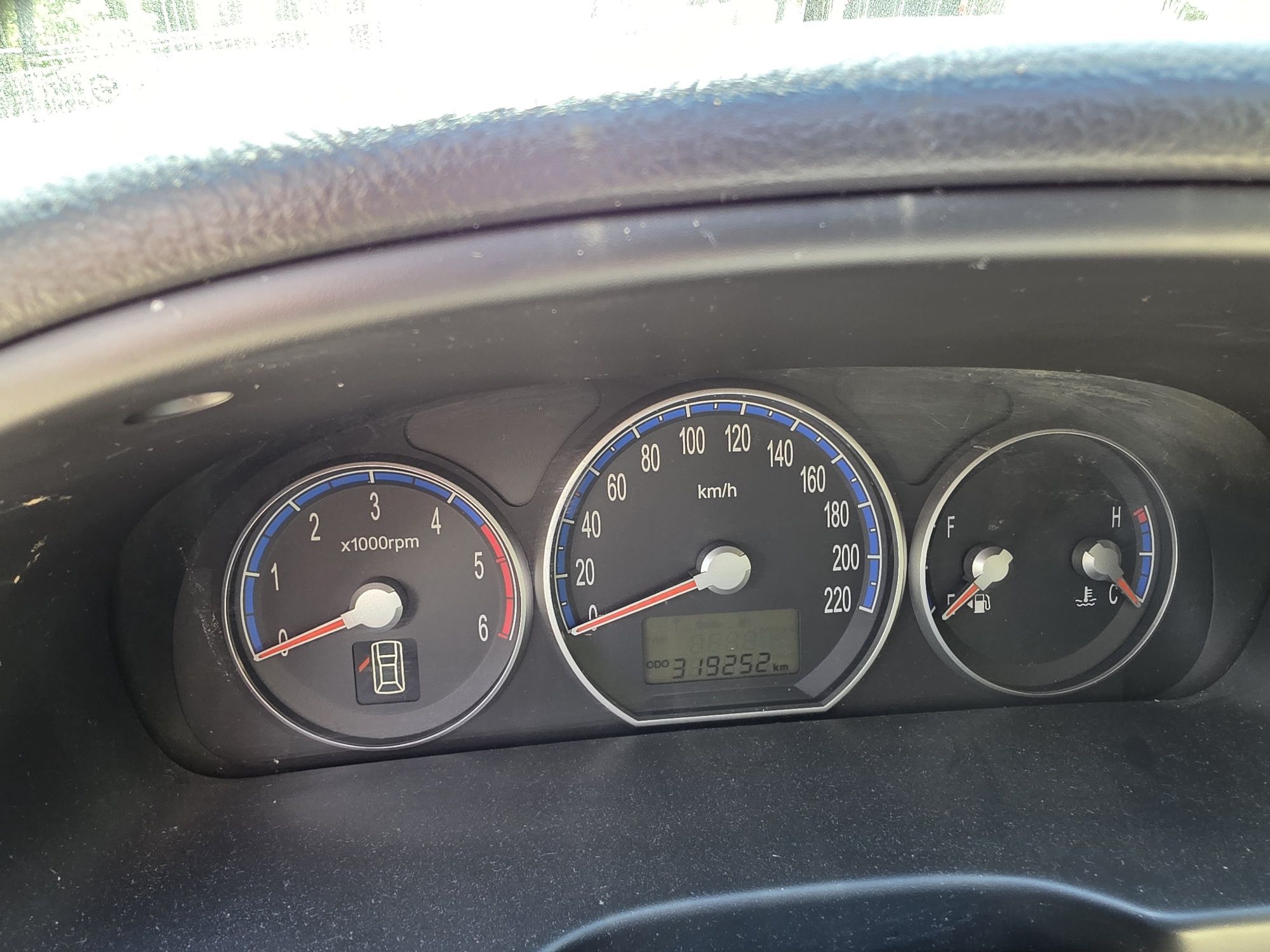 Vând Hyundai Santafe 4x4 negociabil