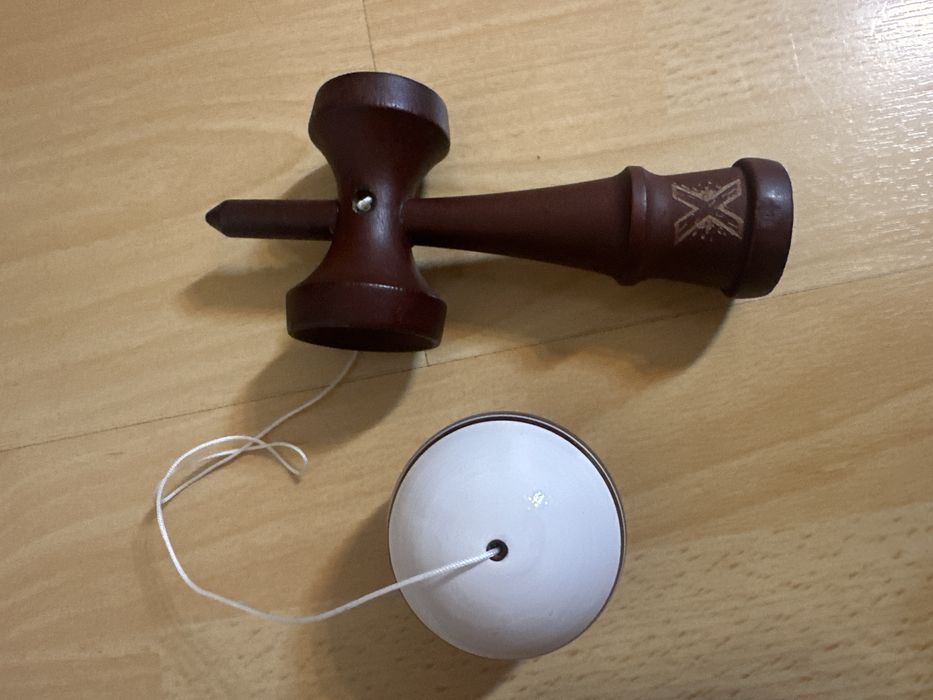 Vand Kendama noua
