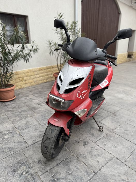 Scuter Aprilia sr 50