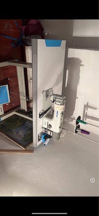 Продаю профессиональный станок для натяжки холста / рамок.