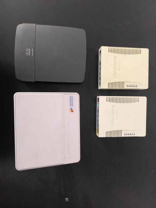 Routere Wireless testate diferite modele.