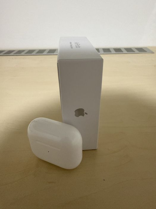 AirPods 3.