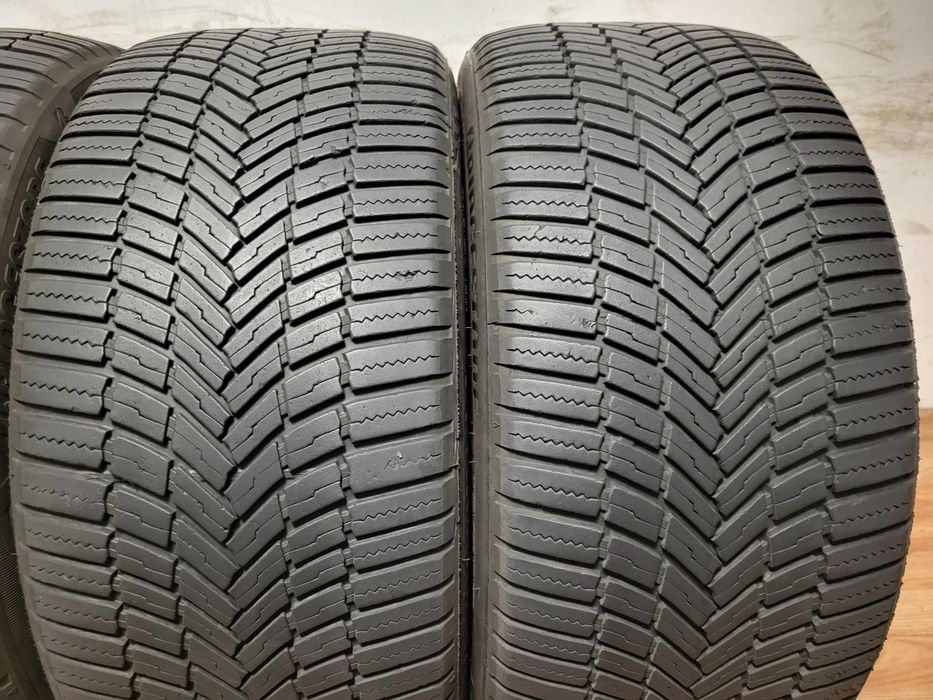 255/40/19 Bridgestone / всесезонни гуми