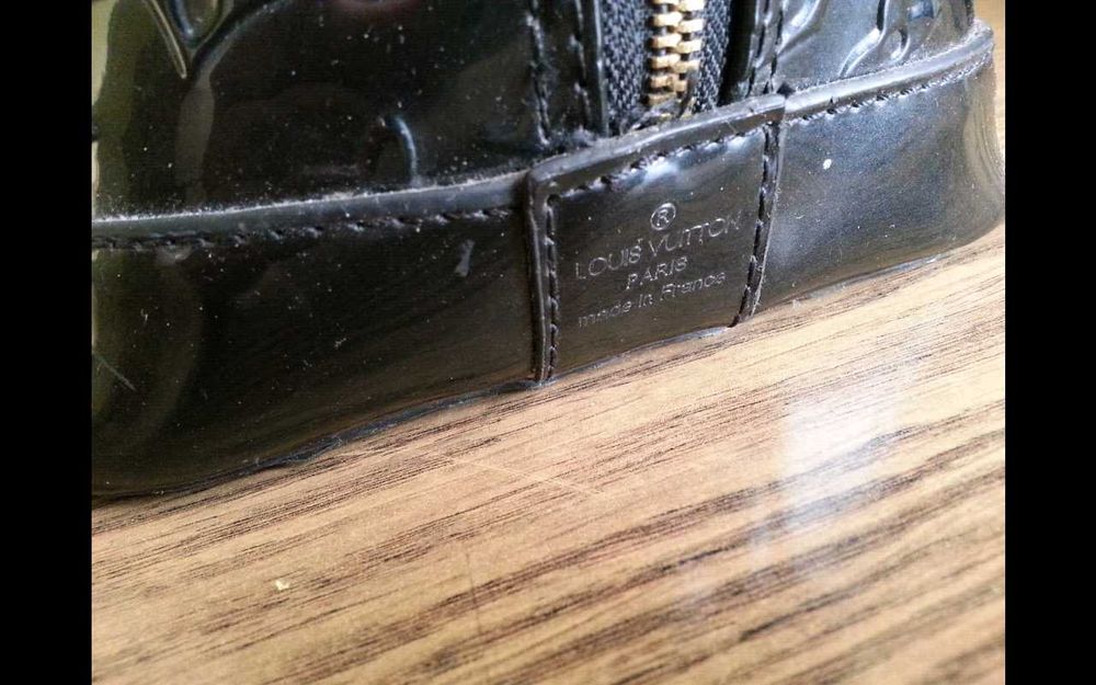 Продавам дамска чанта Louis Vuitton