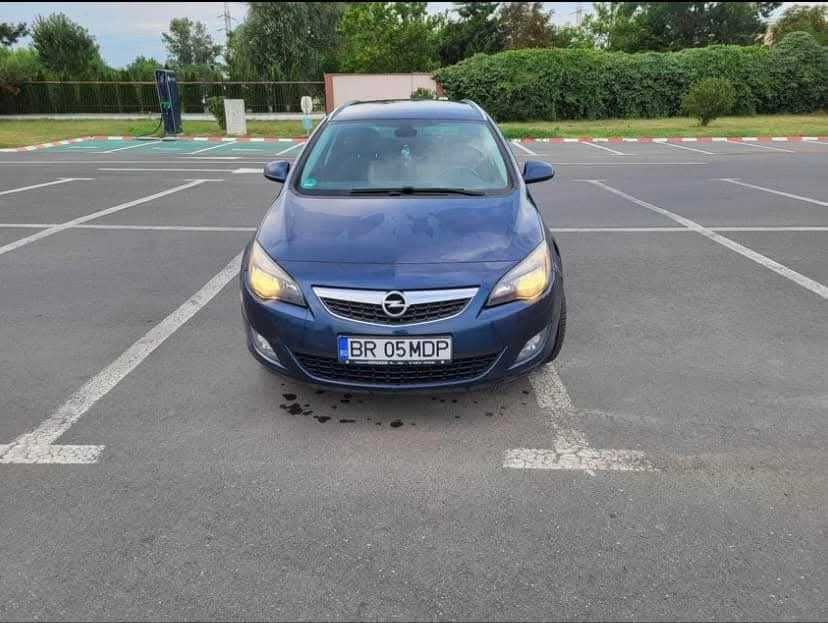 Vand Opel Asta J 2012