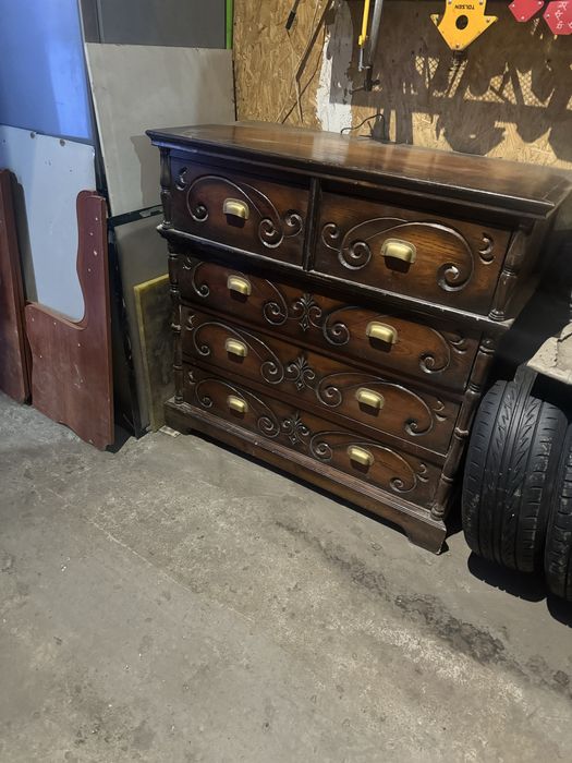 Продам старинный комод