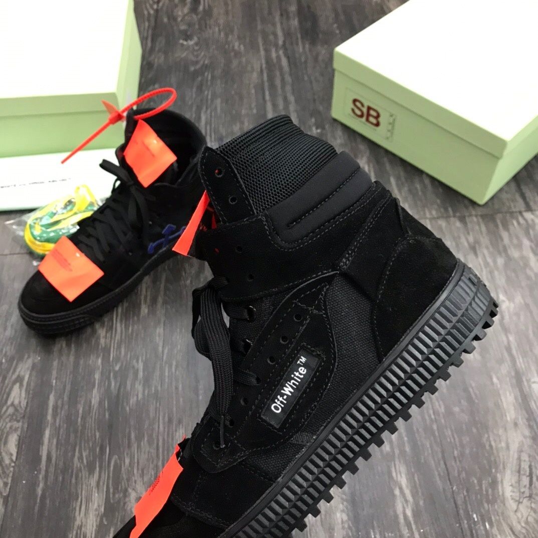 Off White Off Court