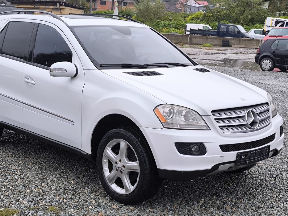 Dezmembrez *MERCEDES ML 350 BENZINA*, an 2006