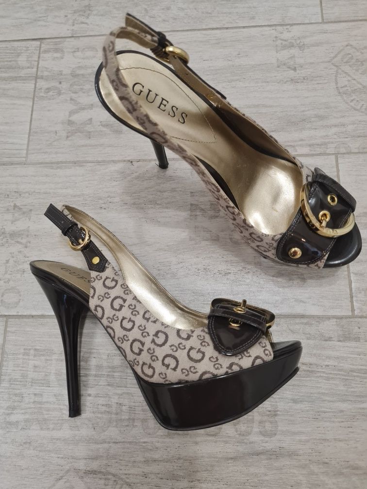 Оригинални обувки Guess, закупени от Англия