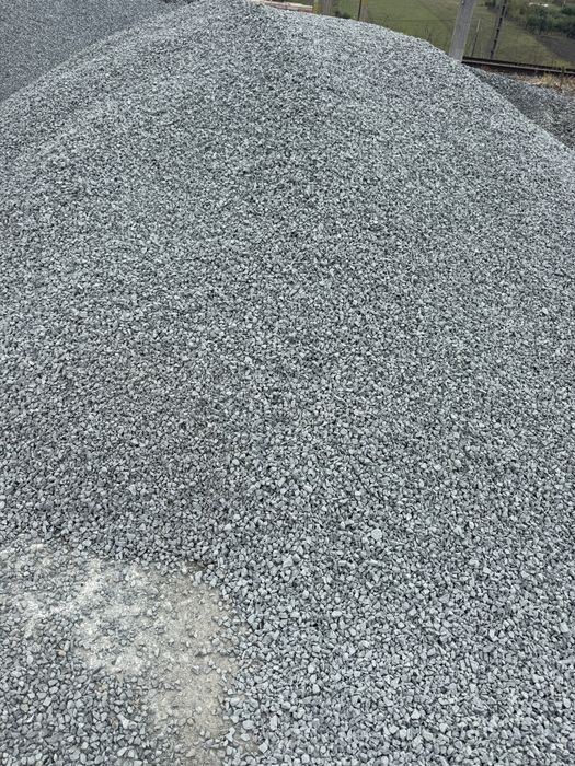 Piatra pentru drum, parcari