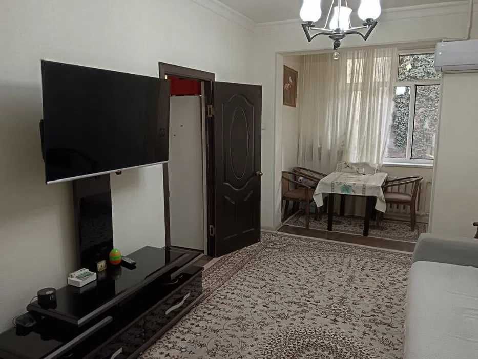 Буз1 Продается квартира ТУРКво Мирзо Улугбек  2/1/5 46м2