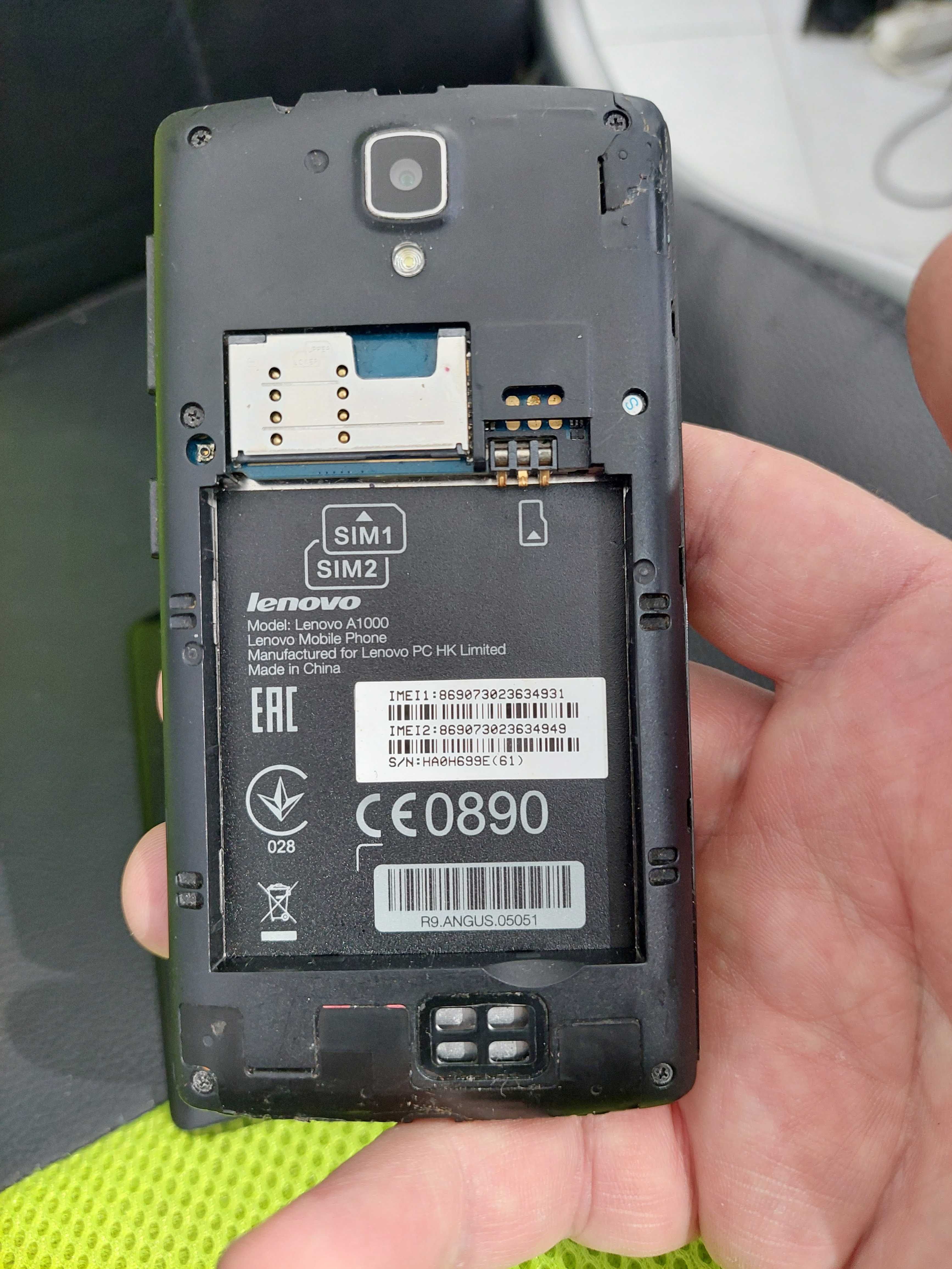 Lenovo A 1000 - телефон