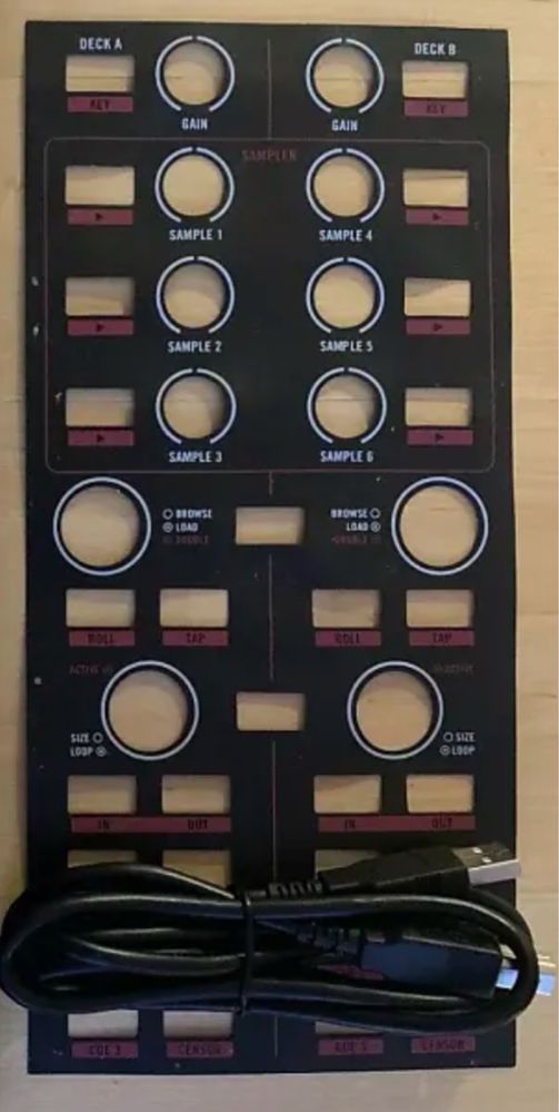 Traktor Kontrol X1 контролер
