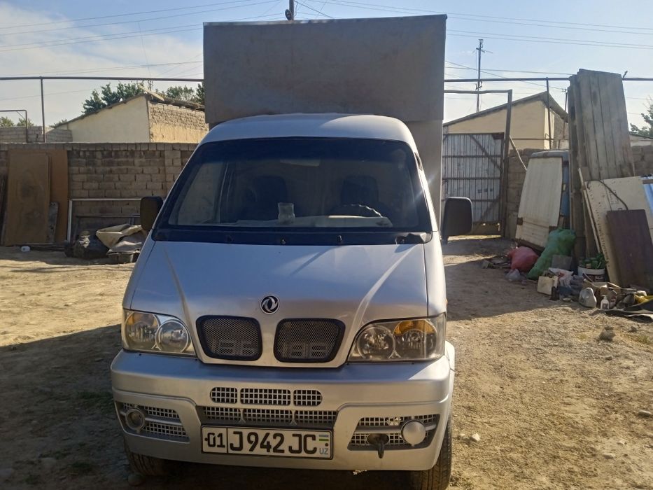 DongFeng yuk mashina