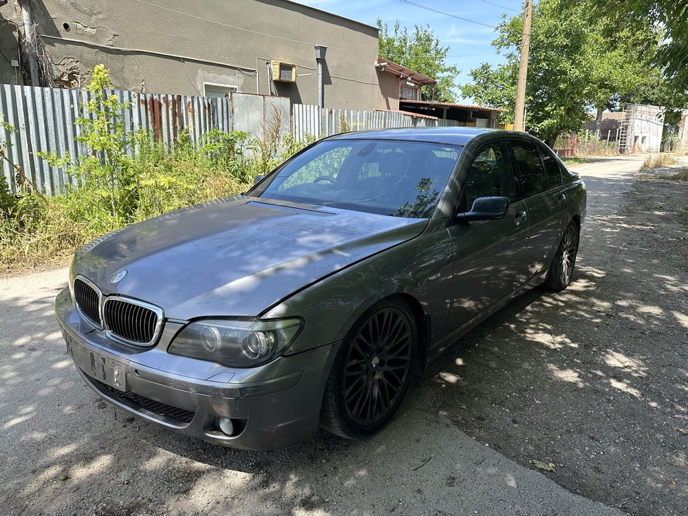 BMW 730D на части