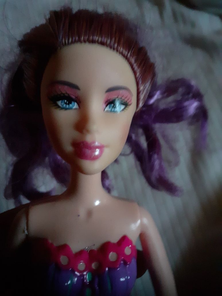 Papusa Barbie, zâna par mov,Mattel,Indonezia 2009