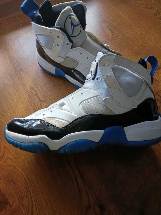 Vând Jordan two-tree