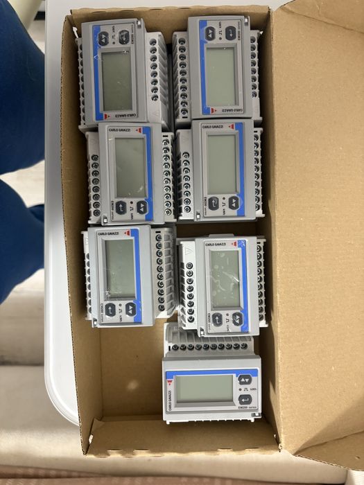 Analizor de energie din seria Carlo Gavazzi EM200.