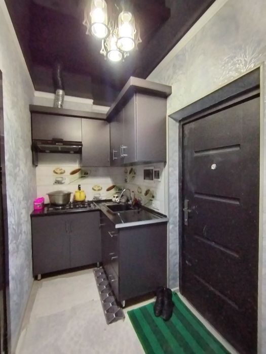 Vagzalda kvartira bor.Faqat oilaga beriladi.