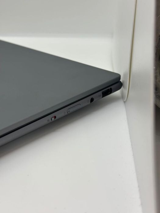 Laptop Lenovo Yoga Pro 7 14ASP10, AMD Ryzen AI 9 365, 32GB RAM -A-