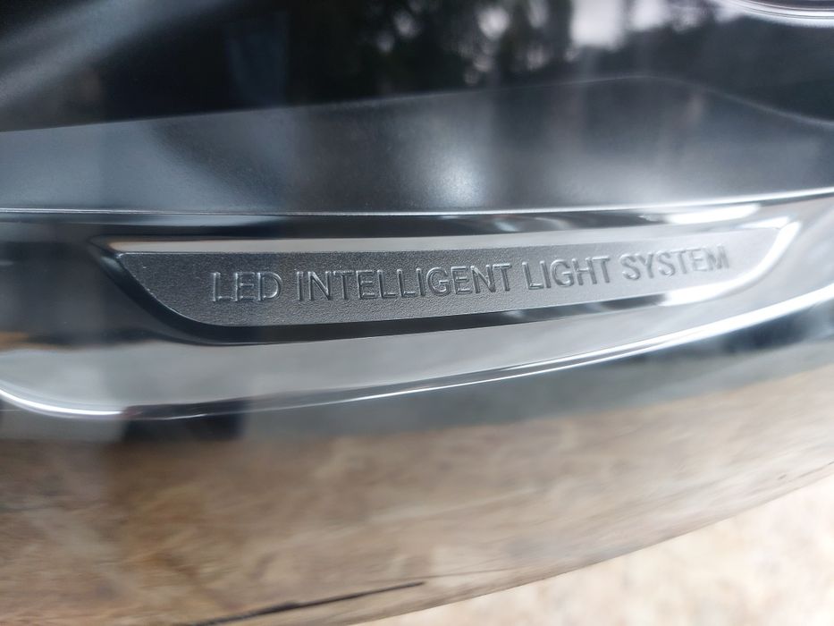 Far dreapta toyota avensis drl led , far stanga mercedes glc w253 ils