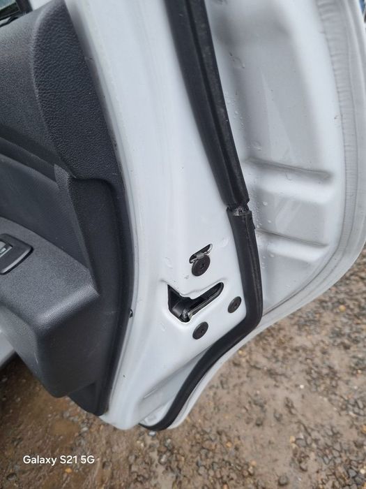 Usa Dreapta Spate Dacia Duster Facelift 2013 - 2018 SUV 4 Usi Blanc Glacier 369 (1384)