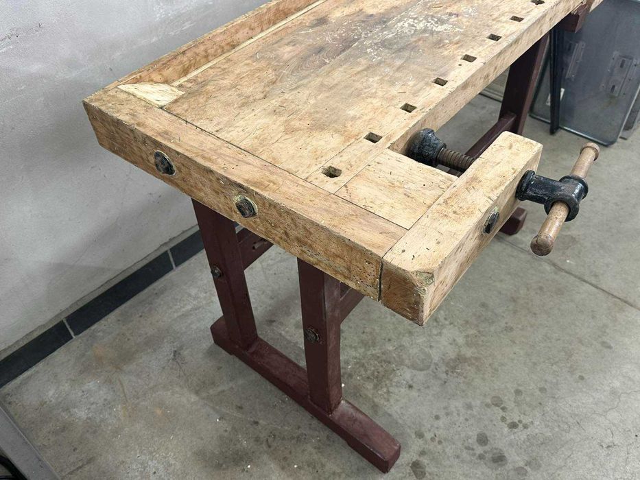 Стар Дърводелски Тезгях