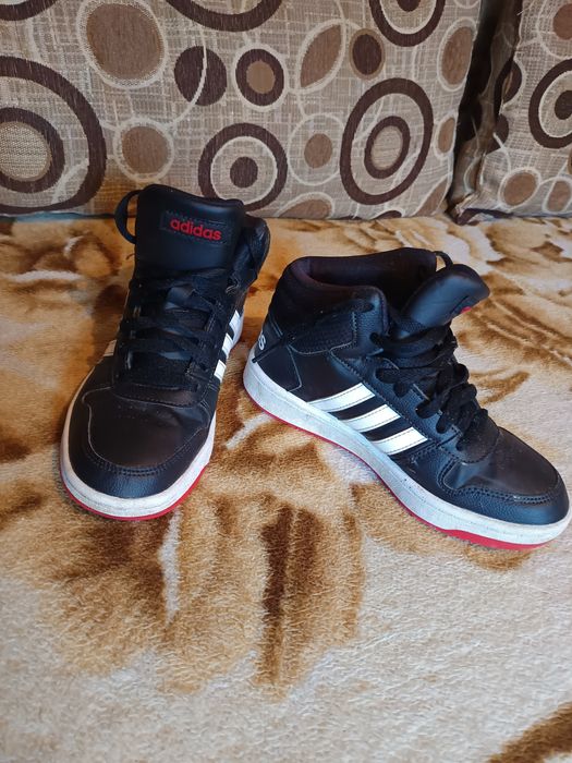 Adidasi pentru copii