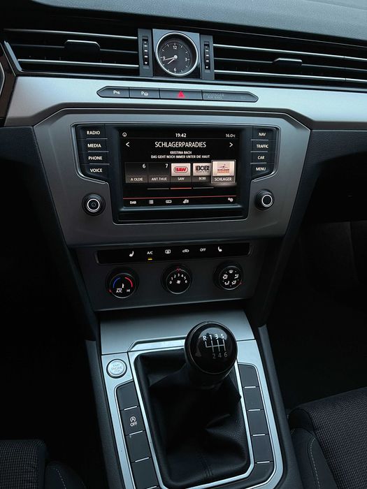 Volkswagen Passat 2.0TDI-150CP/ Euro 6 / Comfort-LINE/ Full Option