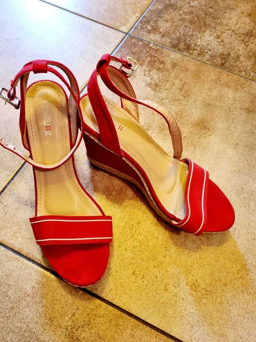 Sandale sexy de vara rosii cu platforma