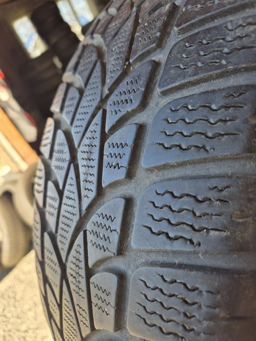 De vanzare anvelope 235 65 17 Dunlop M+S
