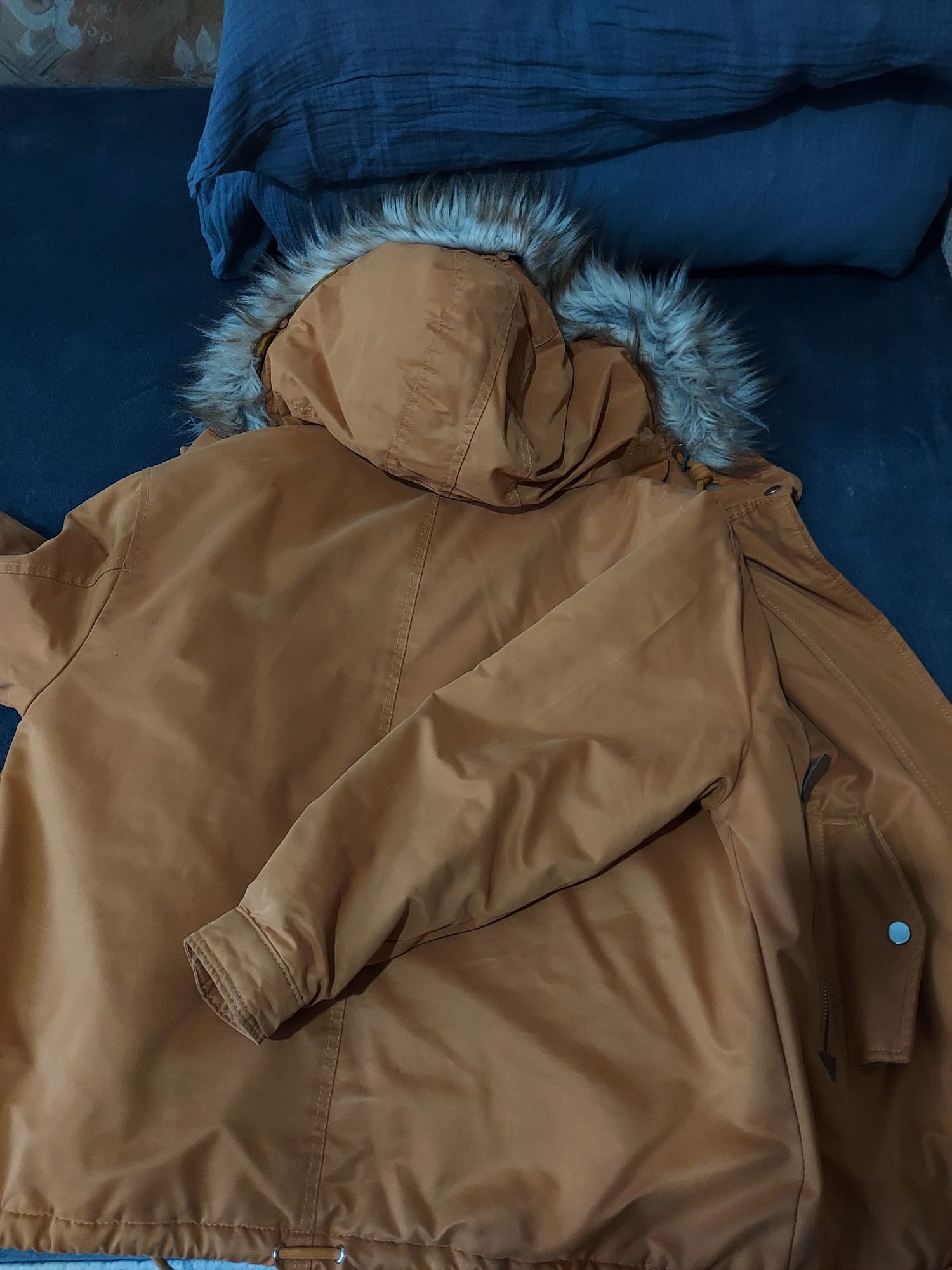 Parka muștar Pull&Bear