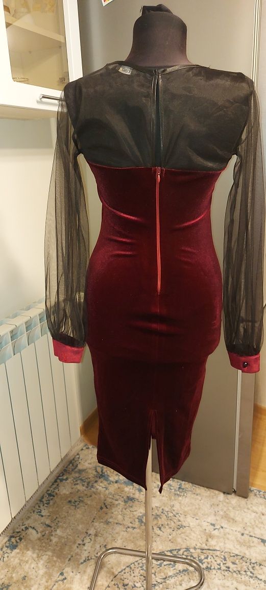 Rochie catifea bordo