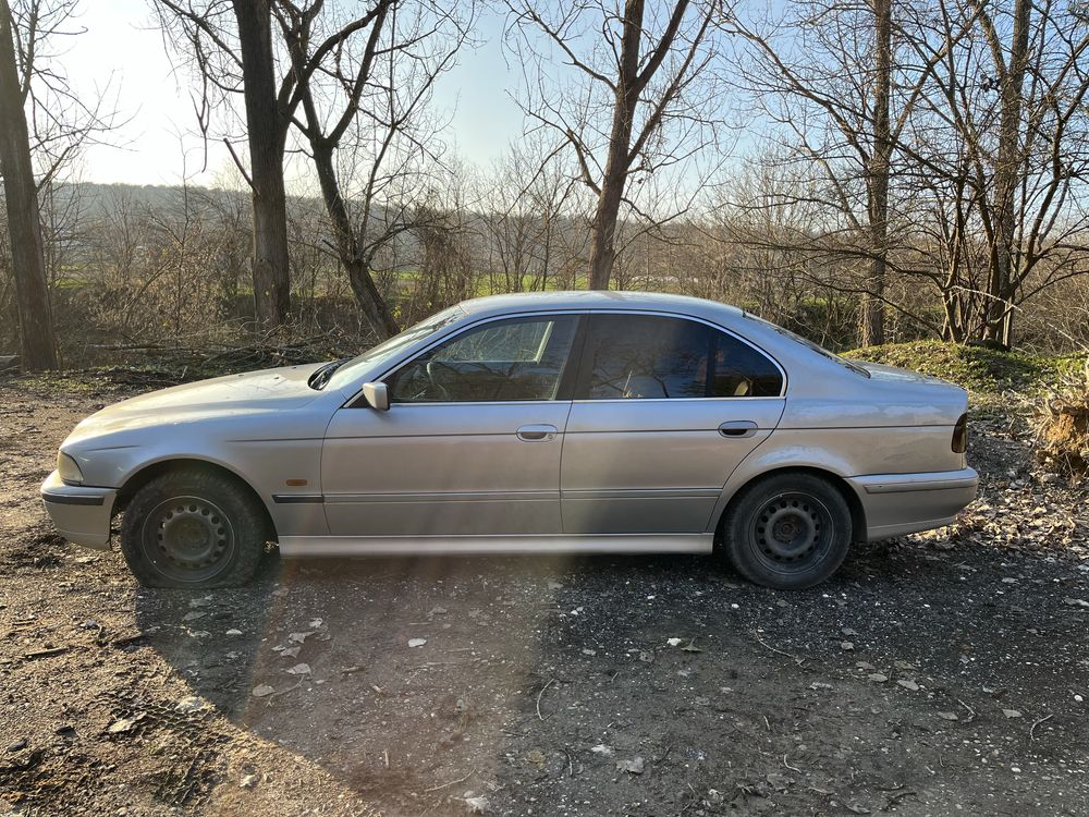 Bmw 520i на части