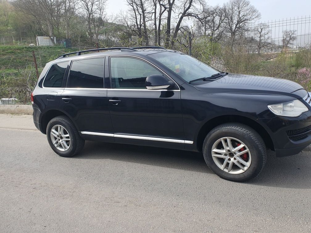 Vând Volkswagen Touareg an 2007