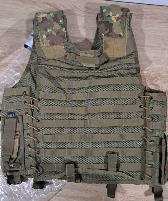 Ținută tactică combat