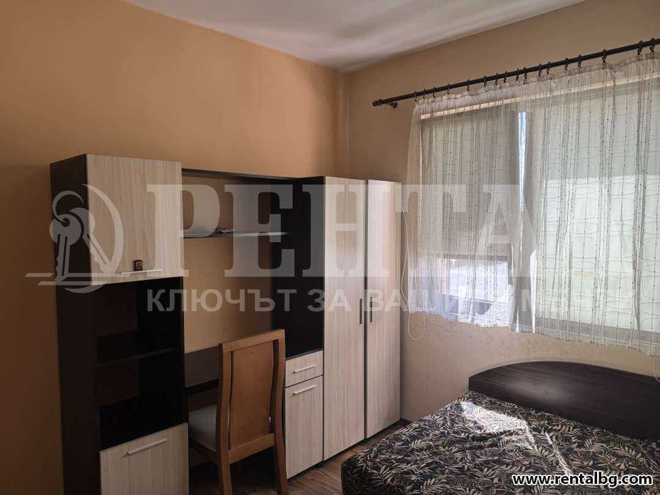 Дава се под наем Тристаен апартамент в Пловдив, Център - 100 кв.м за 459 € - Снимка #7