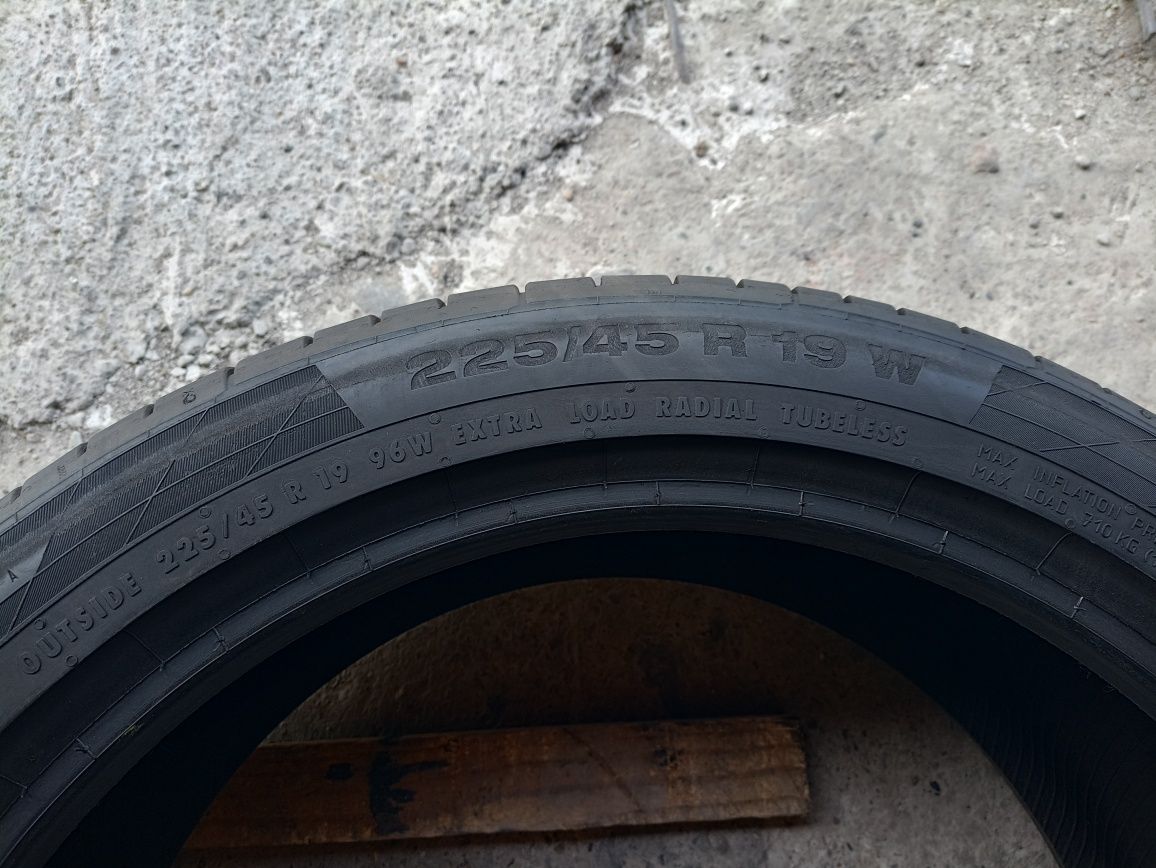 4 anvelope Continental 225/45 R19 dot 1519