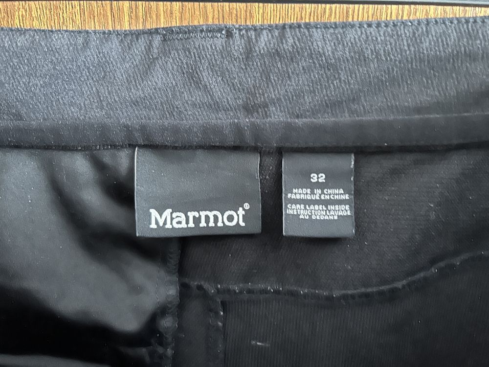 Pantaloni softshell Marmot negri, 32