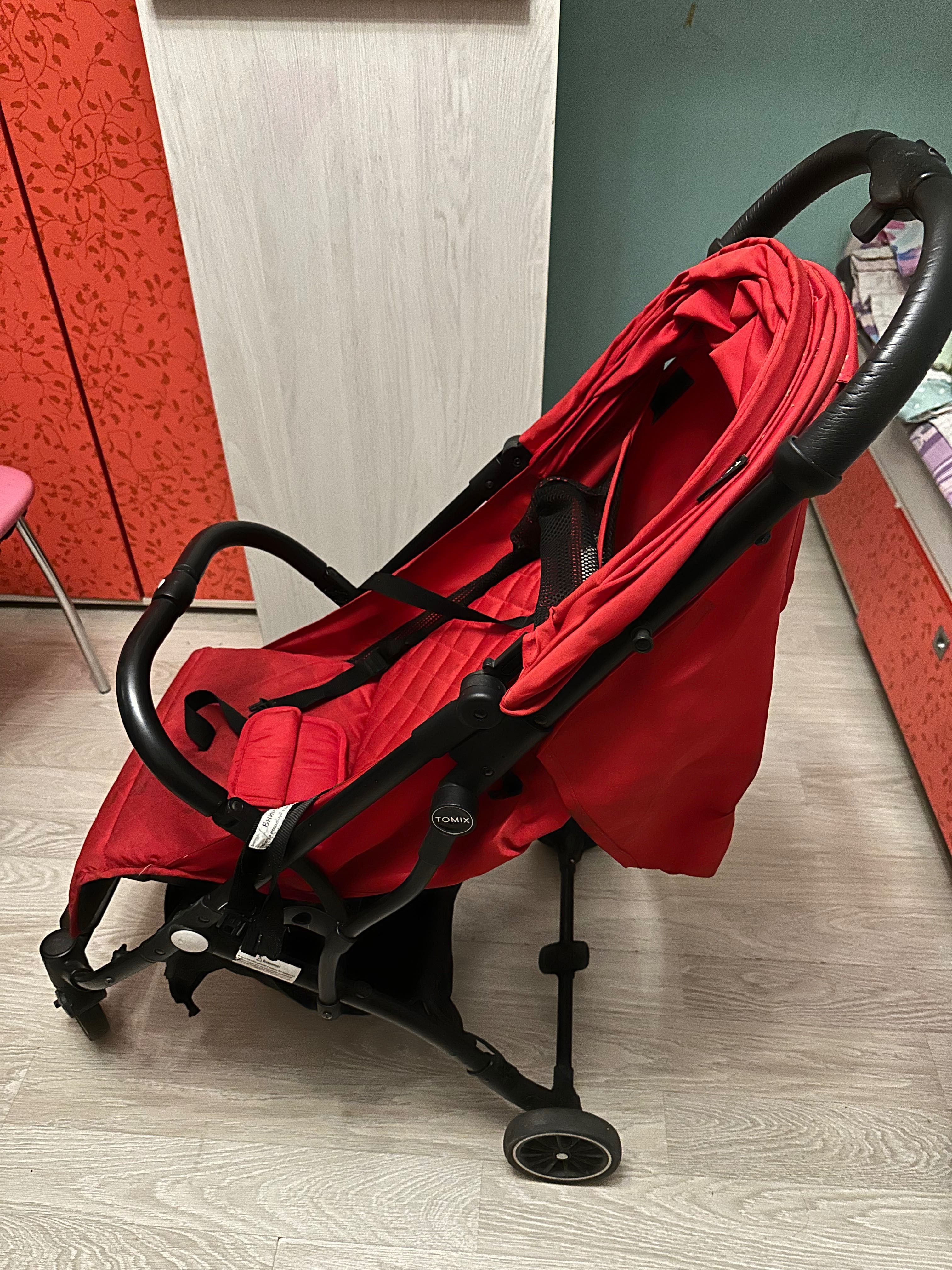 Прогулочная коляска TOMIX RED