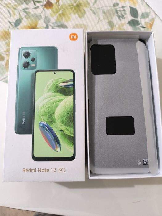 Продавам Redmi Note 12
