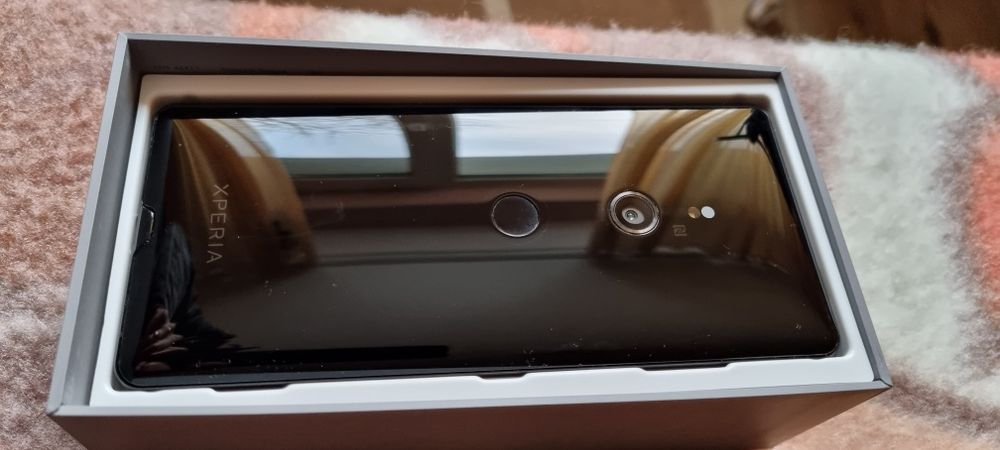 SONY Xperia XZ3 черен
