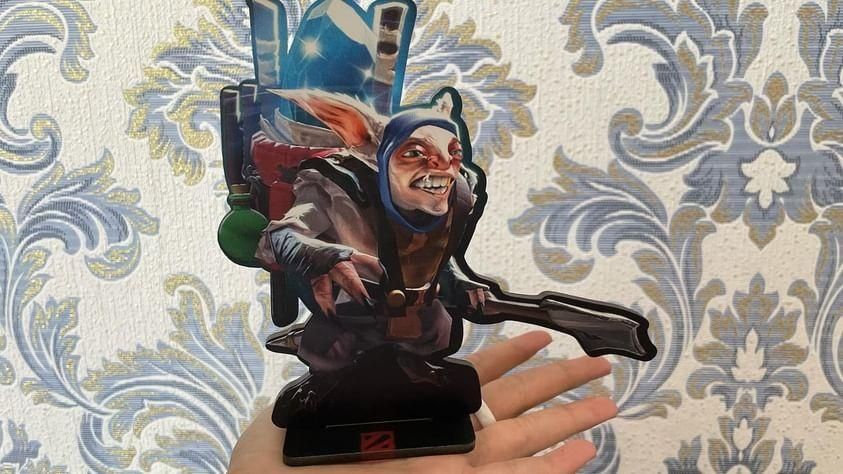 Продается фигурка персонажа Мипо из игры Dota 2.