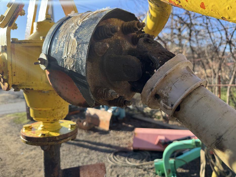 Sfredel burghiu foreza gropi pamant