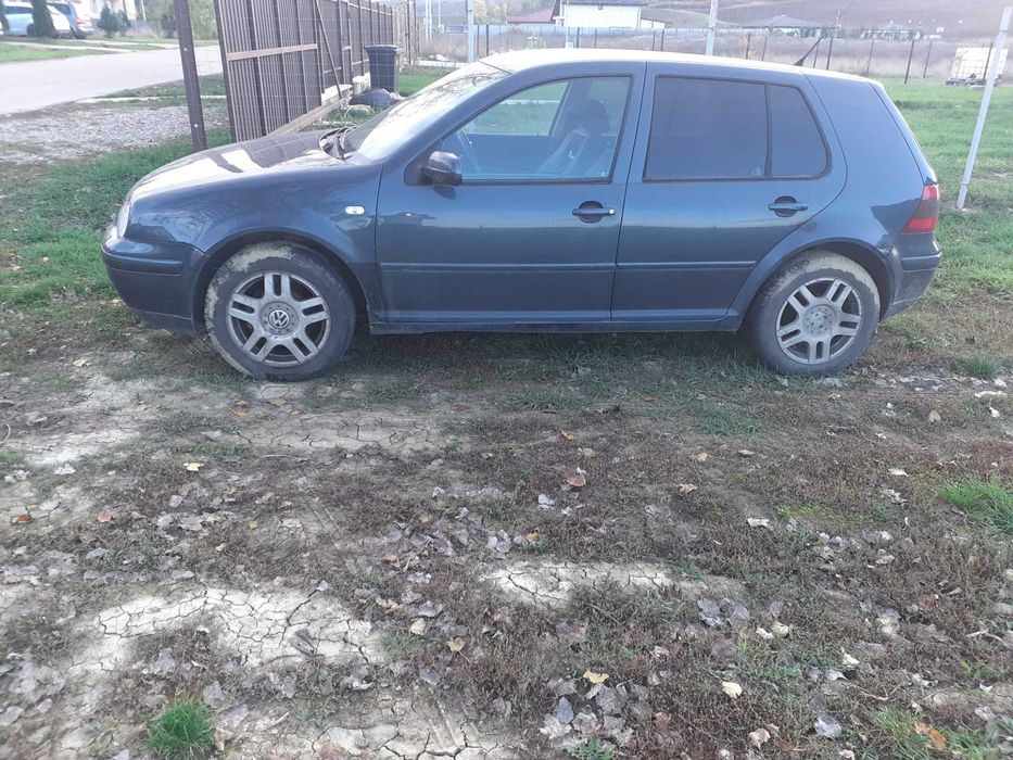 Volkswagen golf 4 2003