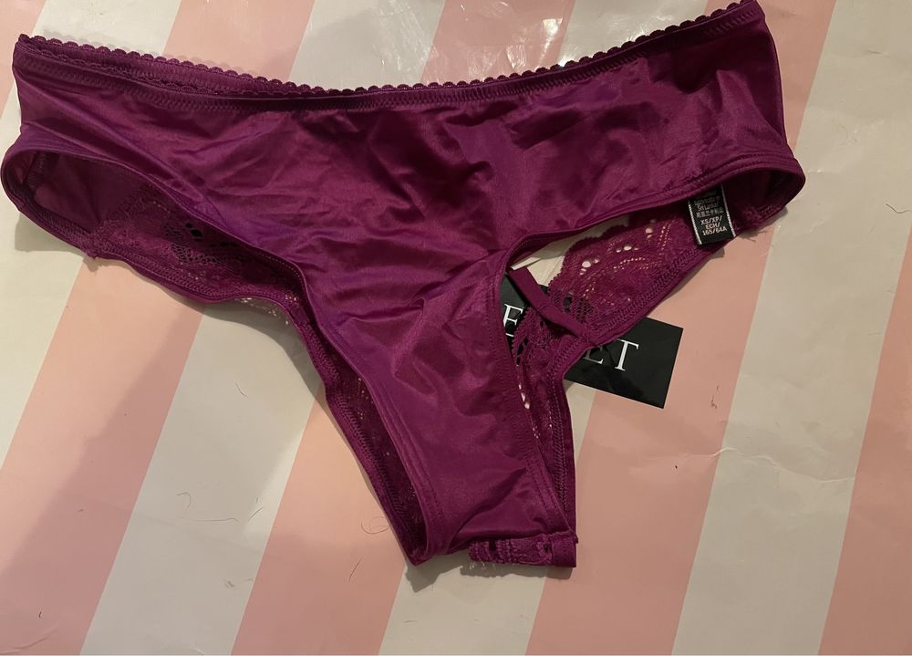 Lenjerie intima Victoria’s Secret